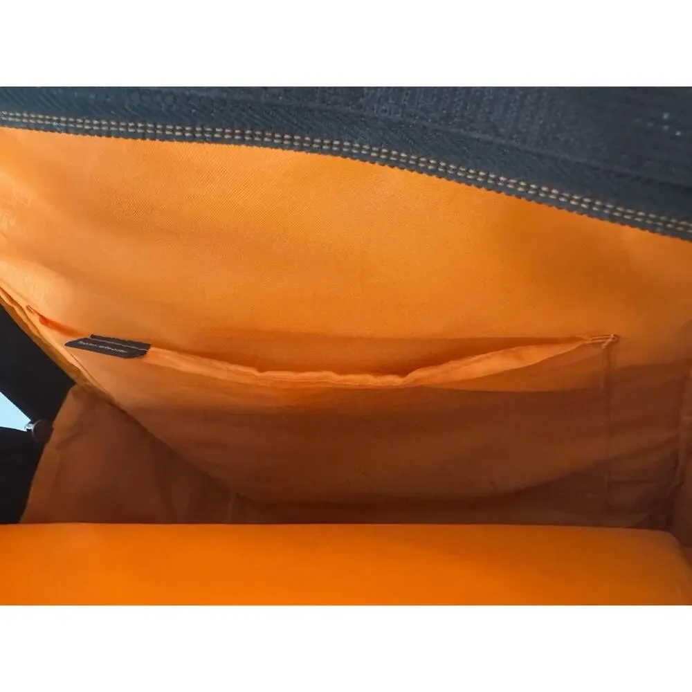 Reinhart orange black